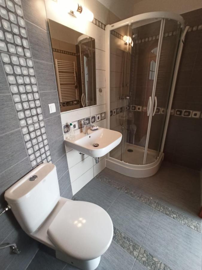 Dom Goscinny Przy Jeziorze Gardna Wielka Exteriér fotografie