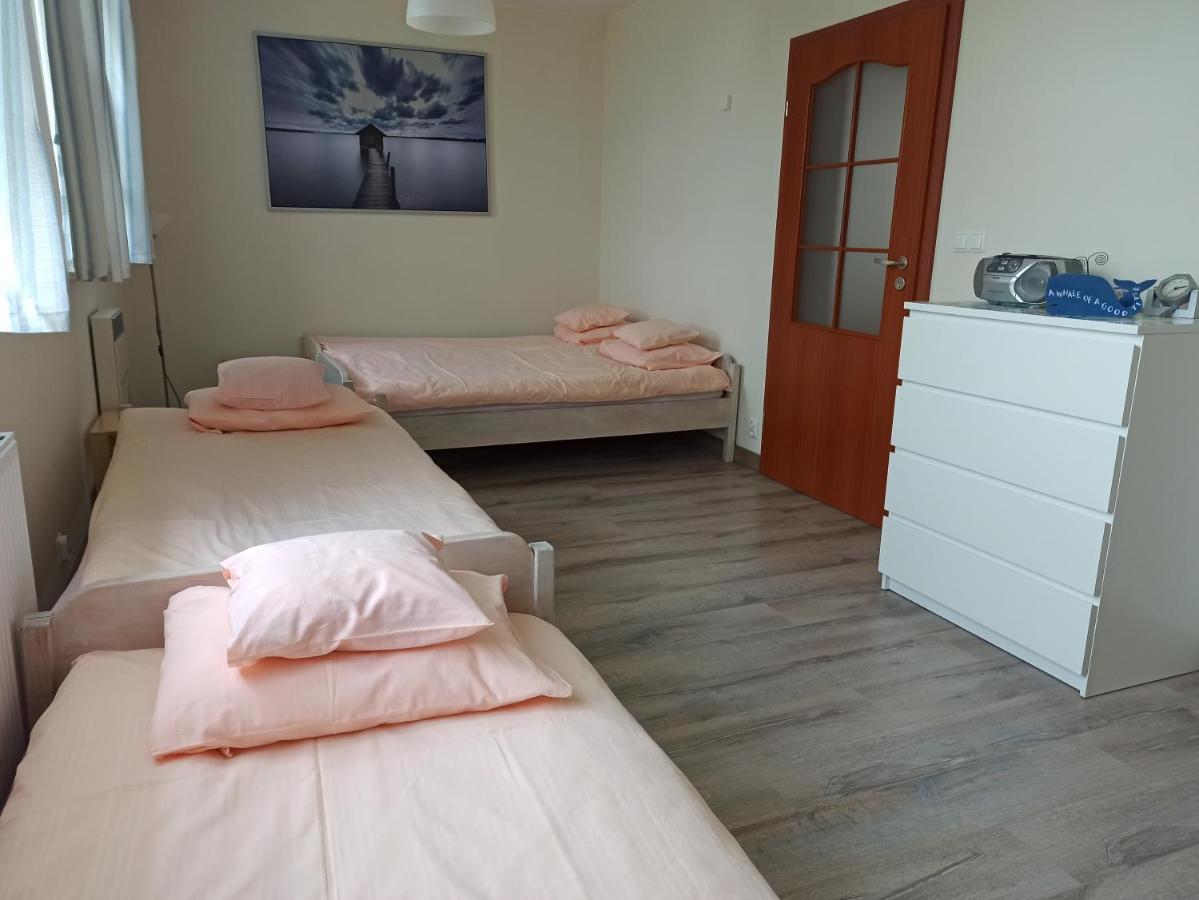 Dom Goscinny Przy Jeziorze Gardna Wielka Exteriér fotografie